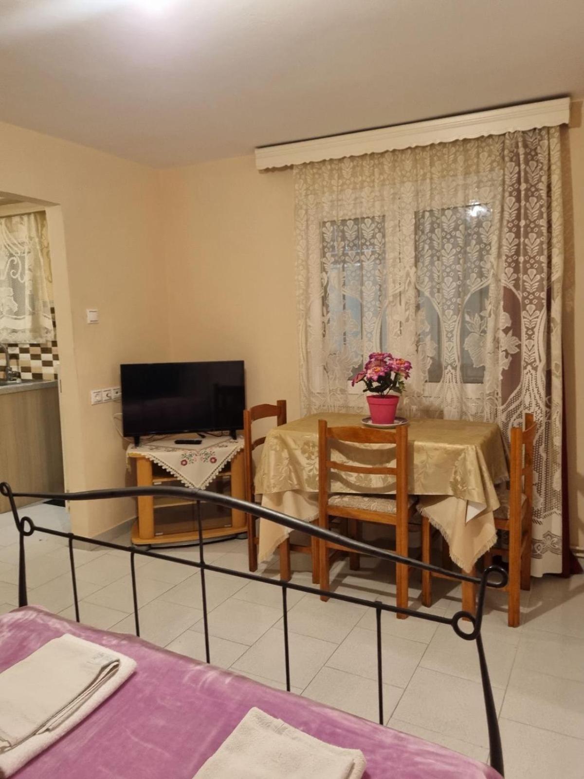 Κεντρικό, Άνετο Και Ζεστό Διαμέρισμα Kamena Vourla Exterior photo